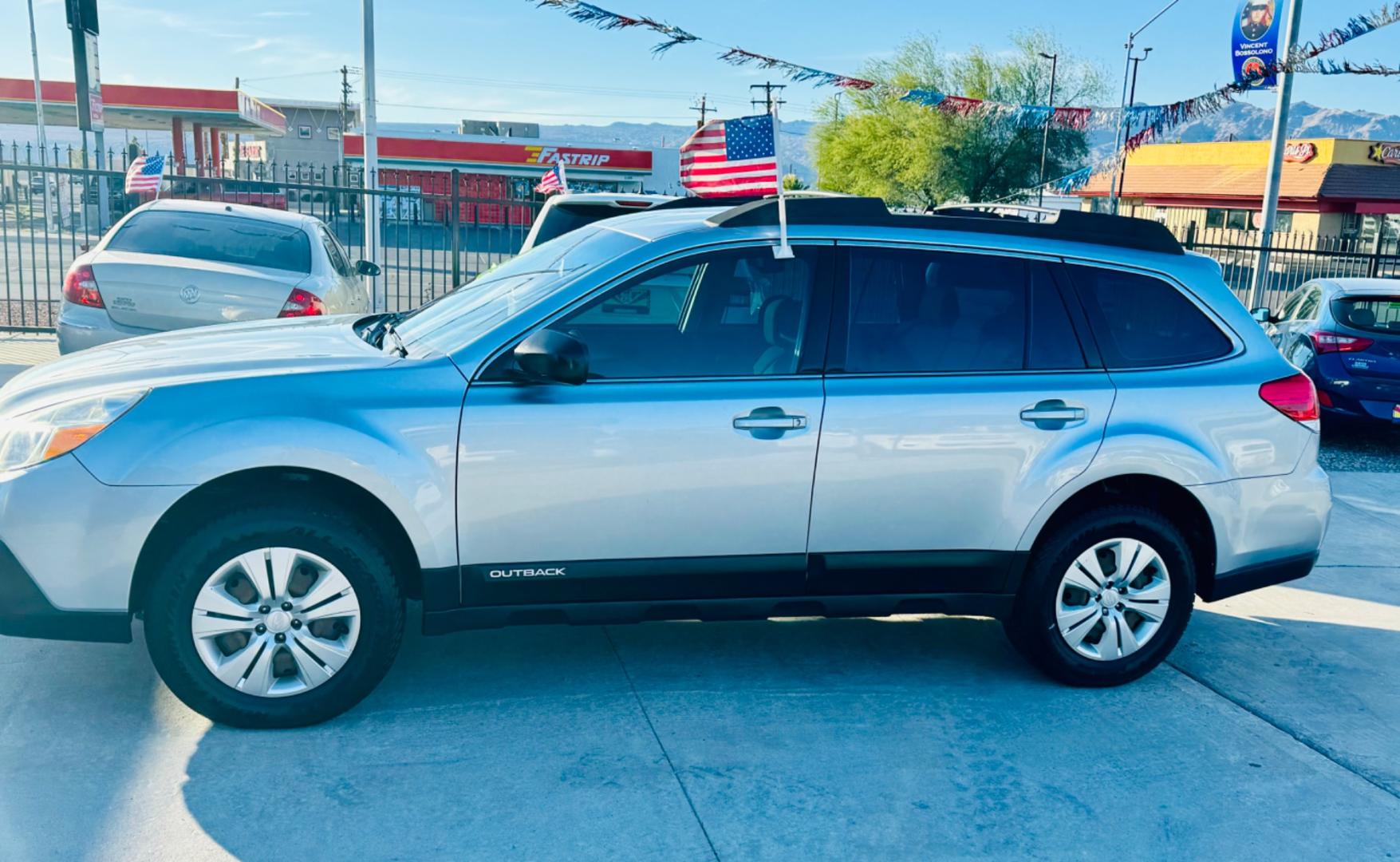 2013 Silver Subaru Outback (4S4BRBAC5D3) , located at 2190 Hwy 95, Bullhead City, AZ, 86442, (928) 704-0060, 0.000000, 0.000000 - Photo#2